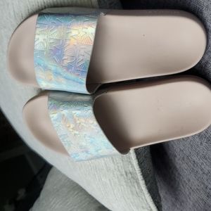 Super cute pink and Iridescent silver Michael Kors slides size 6